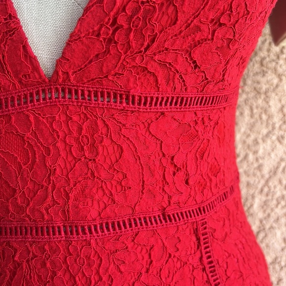 Lulus cherry red lace deep V neck mini dress small EUC - Picture 6 of 8